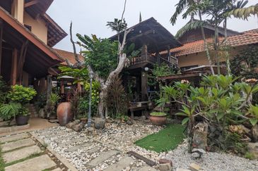 2 Unit Homestay Mewah & Berprestij berkonsepkan Bali di Tok Jembal, Terengganu