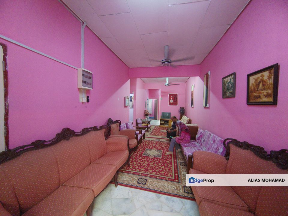 RUMAH TERES SETINGKAT DI TAMAN SAFIAH MURNI, PADANG MENGKUANG, BUKIT PAYONG TERENGGANU, Terengganu, Marang