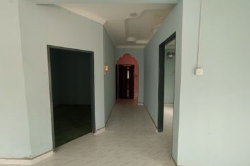 [𝐂𝐎𝐑𝐍𝐄𝐑 𝐋𝐎𝐓] 𝐑𝐮𝐦𝐚𝐡 𝐓𝐞𝐫𝐞𝐬 𝐒𝐞𝐭𝐢𝐧𝐠𝐤𝐚𝐭 𝐝𝐢 𝐓𝐚𝐦𝐚𝐧 𝐀𝐥 𝐀𝐦𝐢𝐧, 𝐁𝐮𝐤𝐢𝐭 𝐏𝐚𝐲𝐨𝐧𝐠, 𝐓𝐞𝐫𝐞𝐧𝐠𝐠𝐚𝐧𝐮