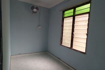 [𝐂𝐎𝐑𝐍𝐄𝐑 𝐋𝐎𝐓] 𝐑𝐮𝐦𝐚𝐡 𝐓𝐞𝐫𝐞𝐬 𝐒𝐞𝐭𝐢𝐧𝐠𝐤𝐚𝐭 𝐝𝐢 𝐓𝐚𝐦𝐚𝐧 𝐀𝐥 𝐀𝐦𝐢𝐧, 𝐁𝐮𝐤𝐢𝐭 𝐏𝐚𝐲𝐨𝐧𝐠, 𝐓𝐞𝐫𝐞𝐧𝐠𝐠𝐚𝐧𝐮