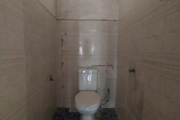 [𝐂𝐎𝐑𝐍𝐄𝐑 𝐋𝐎𝐓] 𝐑𝐮𝐦𝐚𝐡 𝐓𝐞𝐫𝐞𝐬 𝐒𝐞𝐭𝐢𝐧𝐠𝐤𝐚𝐭 𝐝𝐢 𝐓𝐚𝐦𝐚𝐧 𝐀𝐥 𝐀𝐦𝐢𝐧, 𝐁𝐮𝐤𝐢𝐭 𝐏𝐚𝐲𝐨𝐧𝐠, 𝐓𝐞𝐫𝐞𝐧𝐠𝐠𝐚𝐧𝐮