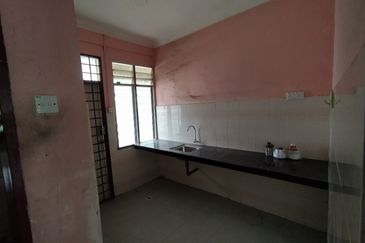 [𝐂𝐎𝐑𝐍𝐄𝐑 𝐋𝐎𝐓] 𝐑𝐮𝐦𝐚𝐡 𝐓𝐞𝐫𝐞𝐬 𝐒𝐞𝐭𝐢𝐧𝐠𝐤𝐚𝐭 𝐝𝐢 𝐓𝐚𝐦𝐚𝐧 𝐀𝐥 𝐀𝐦𝐢𝐧, 𝐁𝐮𝐤𝐢𝐭 𝐏𝐚𝐲𝐨𝐧𝐠, 𝐓𝐞𝐫𝐞𝐧𝐠𝐠𝐚𝐧𝐮