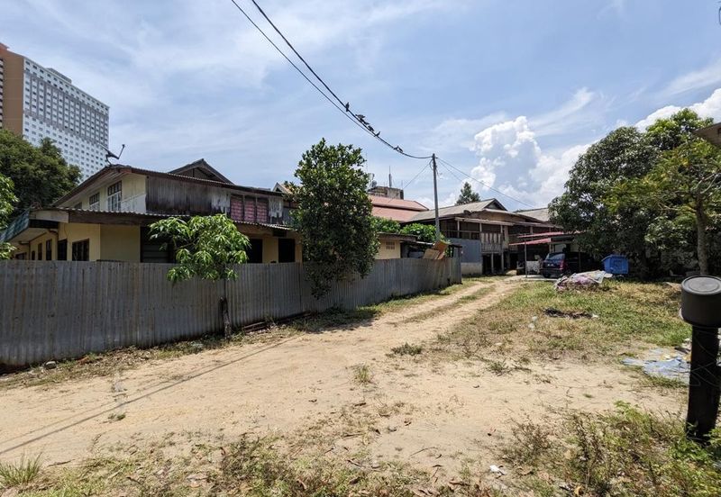 𝐓𝐚𝐧𝐚𝐡 𝐊𝐨𝐦𝐞𝐫𝐬𝐢𝐚𝐥 𝐬𝐚𝐢𝐳 𝟐𝟐𝟏𝟕𝐦² 𝐬𝐞𝐛𝐞𝐥𝐚𝐡 𝐁𝐮𝐥𝐚𝐭𝐚𝐧 𝐋𝐚𝐝𝐚𝐧𝐠 𝐝𝐢 𝐓𝐞𝐧𝐠𝐚𝐡 𝐏𝐮𝐬𝐚𝐭 𝐁𝐚𝐧𝐝𝐚𝐫 𝐊.𝐓𝐑𝐆