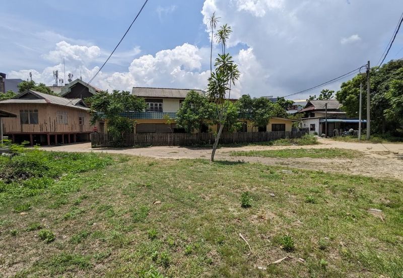 𝐓𝐚𝐧𝐚𝐡 𝐊𝐨𝐦𝐞𝐫𝐬𝐢𝐚𝐥 𝐬𝐚𝐢𝐳 𝟐𝟐𝟏𝟕𝐦² 𝐬𝐞𝐛𝐞𝐥𝐚𝐡 𝐁𝐮𝐥𝐚𝐭𝐚𝐧 𝐋𝐚𝐝𝐚𝐧𝐠 𝐝𝐢 𝐓𝐞𝐧𝐠𝐚𝐡 𝐏𝐮𝐬𝐚𝐭 𝐁𝐚𝐧𝐝𝐚𝐫 𝐊.𝐓𝐑𝐆