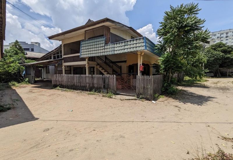 𝐓𝐚𝐧𝐚𝐡 𝐊𝐨𝐦𝐞𝐫𝐬𝐢𝐚𝐥 𝐬𝐚𝐢𝐳 𝟐𝟐𝟏𝟕𝐦² 𝐬𝐞𝐛𝐞𝐥𝐚𝐡 𝐁𝐮𝐥𝐚𝐭𝐚𝐧 𝐋𝐚𝐝𝐚𝐧𝐠 𝐝𝐢 𝐓𝐞𝐧𝐠𝐚𝐡 𝐏𝐮𝐬𝐚𝐭 𝐁𝐚𝐧𝐝𝐚𝐫 𝐊.𝐓𝐑𝐆