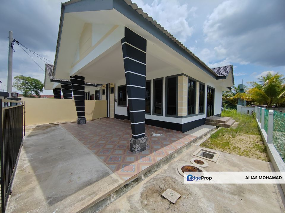 𝐑𝐔𝐌𝐀𝐇 𝐒𝐄𝐌𝐈-𝐃 𝐒𝐄𝐓𝐈𝐍𝐆𝐊𝐀𝐓 𝐃𝐈 𝐏𝐄𝐊𝐀𝐍 𝐁𝐔𝐊𝐈𝐓 𝐏𝐀𝐘𝐎𝐍𝐆, 𝐓𝐄𝐑𝐄𝐍𝐆𝐆𝐀𝐍𝐔 𝐁𝐄𝐑𝐃𝐄𝐊𝐀𝐓𝐀𝐍 𝐁𝐀𝐋𝐀𝐈 𝐏𝐎𝐋𝐈𝐒, Terengganu, Marang