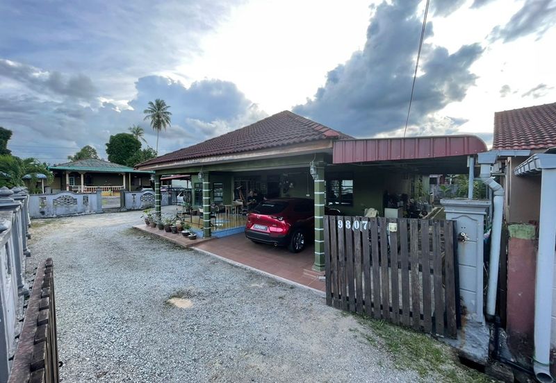 Rumah Banglo Satu Tingkat Di Kg Padang Mengkuang, Bukit Payung, Marang Terengganu