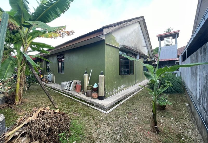 Rumah Banglo Satu Tingkat Di Kg Padang Mengkuang, Bukit Payung, Marang Terengganu