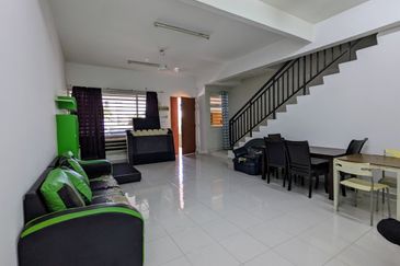 [𝐎𝐏𝐄𝐍 𝐓𝐈𝐓𝐋𝐄] 𝐑𝐔𝐌𝐀𝐇 𝐓𝐄𝐑𝐄𝐒 𝟮 𝗧𝗜𝗡𝗚𝗞𝗔𝗧 𝗗𝗜 𝐓𝐀𝐌𝐀𝐍 𝐃𝐄𝐒𝐀 𝐒𝐎𝐋𝐄𝐇𝐀𝐇,  𝗞𝗨𝗔𝗟𝗔 𝗡𝗘𝗥𝗨𝗦, 𝐓𝐄𝐑𝐄𝐍𝐆𝐆𝐀𝐍𝐔