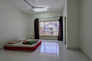 [𝐎𝐏𝐄𝐍 𝐓𝐈𝐓𝐋𝐄] 𝐑𝐔𝐌𝐀𝐇 𝐓𝐄𝐑𝐄𝐒 𝟮 𝗧𝗜𝗡𝗚𝗞𝗔𝗧 𝗗𝗜 𝐓𝐀𝐌𝐀𝐍 𝐃𝐄𝐒𝐀 𝐒𝐎𝐋𝐄𝐇𝐀𝐇,  𝗞𝗨𝗔𝗟𝗔 𝗡𝗘𝗥𝗨𝗦, 𝐓𝐄𝐑𝐄𝐍𝐆𝐆𝐀𝐍𝐔