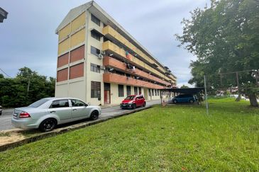 [Non Bumi Unit] Rumah Flat di Gelong Bilal Jalan Pasir Panjang, Kuala Terengganu, Terengganu