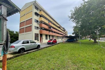 [Non Bumi Unit] Rumah Flat di Gelong Bilal Jalan Pasir Panjang, Kuala Terengganu, Terengganu