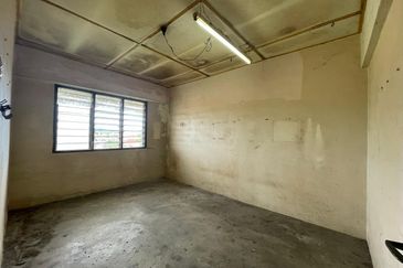 [Non Bumi Unit] Rumah Flat di Gelong Bilal Jalan Pasir Panjang, Kuala Terengganu, Terengganu