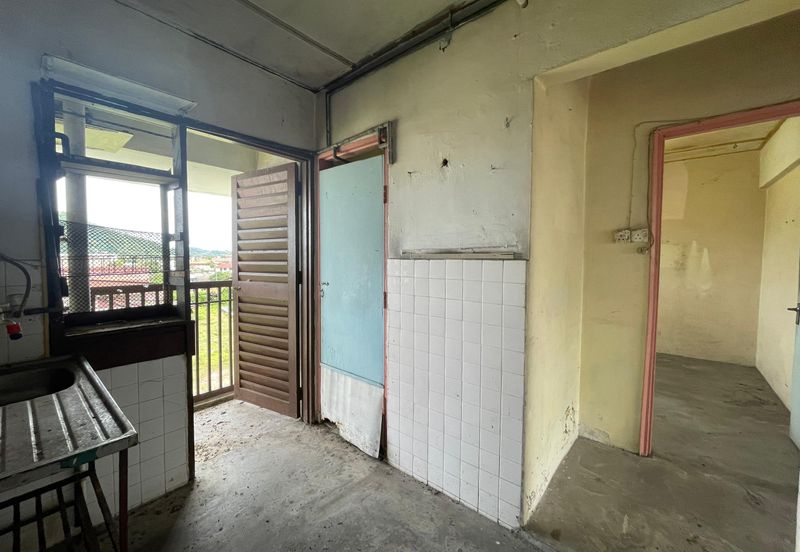 [Non Bumi Unit] Rumah Flat di Gelong Bilal Jalan Pasir Panjang, Kuala Terengganu, Terengganu