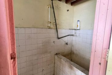 [Non Bumi Unit] Rumah Flat di Gelong Bilal Jalan Pasir Panjang, Kuala Terengganu, Terengganu