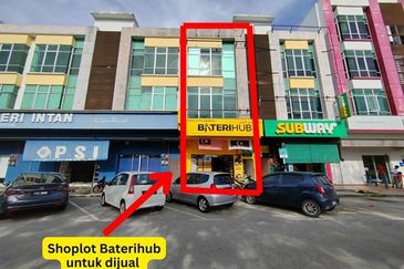 [NON BUMI UNIT] Shoplot 3 Tingkat di Dataran Austin, Gong Badak, Kuala Nerus Terengganu [Disewa oleh Baterihub]