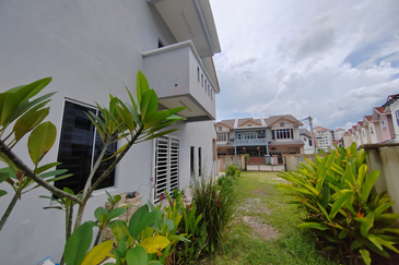 [FULLY FURNISHED]RUMAH TERES 2 TINGKAT CORNER LOT DI KUALA IBAI, KUALA TERENGGANU