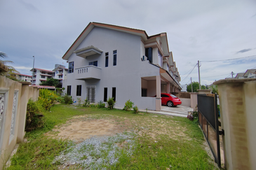 [FULLY FURNISHED]RUMAH TERES 2 TINGKAT CORNER LOT DI KUALA IBAI, KUALA TERENGGANU
