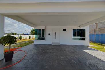 RUMAH BANGLO &  SEMI-D SETINGKAT EKSLUSIF MEWAH & MODEN DI WAKAF TAPAI, MARANG SEBELAH AKADEMI BOMBA & IKBN WAKAF TAPAI