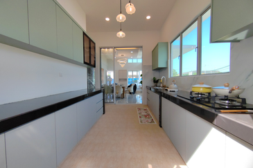 RUMAH BANGLO &  SEMI-D SETINGKAT EKSLUSIF MEWAH & MODEN DI WAKAF TAPAI, MARANG SEBELAH AKADEMI BOMBA & IKBN WAKAF TAPAI