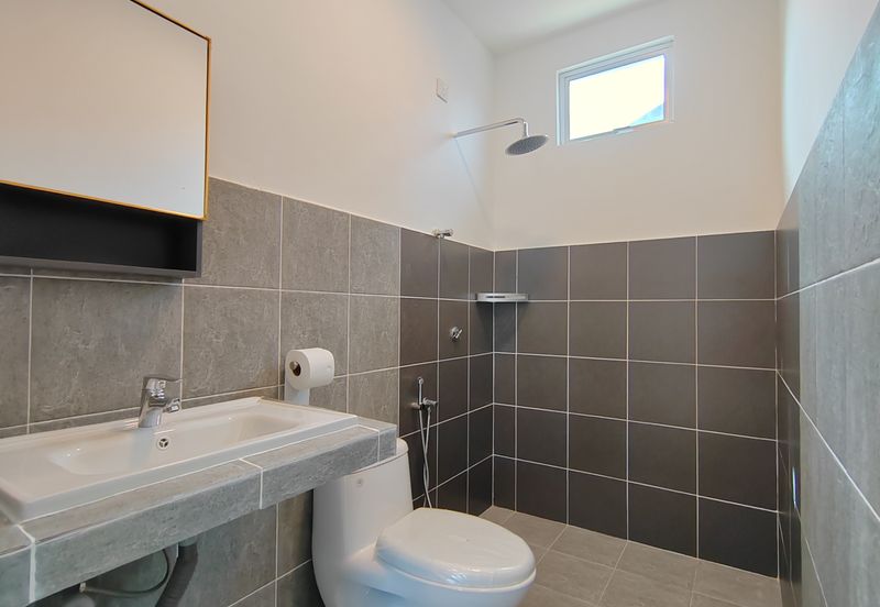 RUMAH BANGLO &  SEMI-D SETINGKAT EKSLUSIF MEWAH & MODEN DI WAKAF TAPAI, MARANG SEBELAH AKADEMI BOMBA & IKBN WAKAF TAPAI