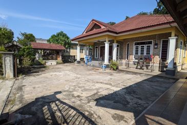 Kampung Mak Kemas