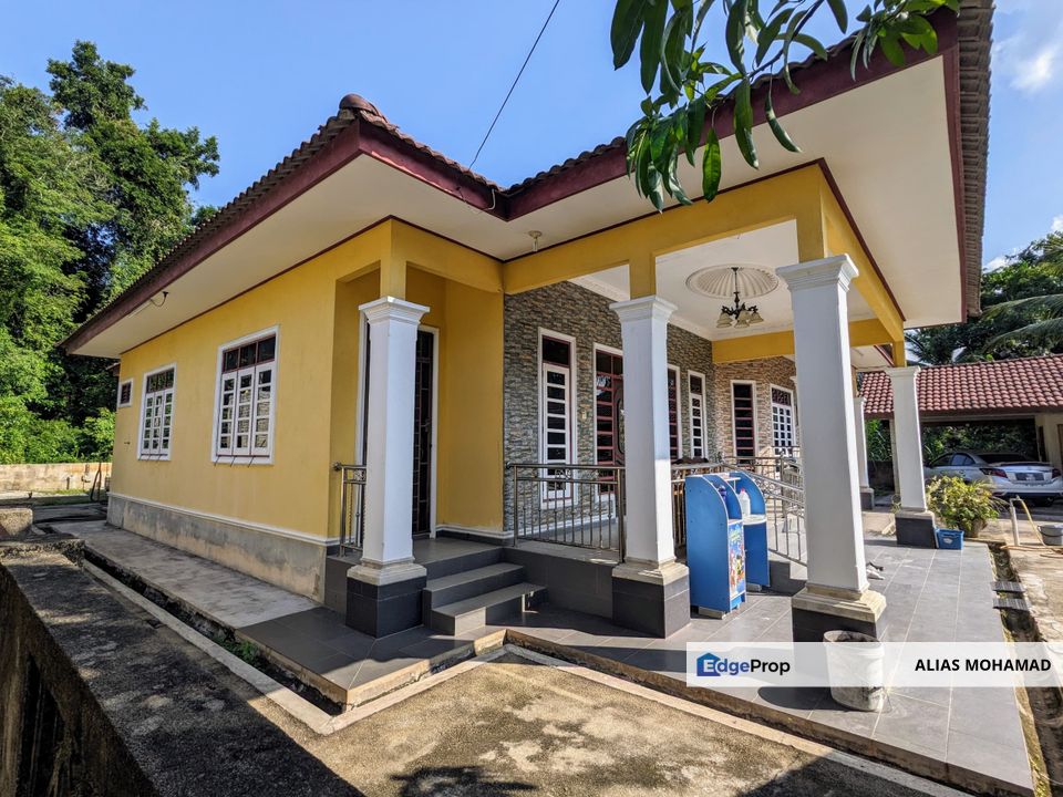 [𝐁𝐄𝐋𝐎𝐖 𝐌𝐕] 𝐁𝐀𝐍𝐆𝐋𝐎 𝐒𝐄𝗧𝗜𝗡𝗚𝗞𝗔𝗧 & 𝟏 𝐑𝐔𝐌𝐀𝐇 𝐏𝐀𝐏𝐀𝐍 𝗗𝗜 𝐊𝐆.𝐔𝐍𝐃𝐀𝐍𝐆, 𝐌𝐀𝐊 𝐊𝐄𝐌𝐀𝐒,  𝗞. 𝐓𝐑𝐆, Terengganu, Marang