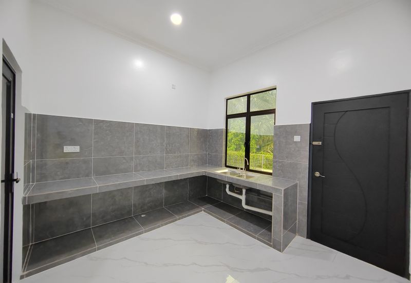 2 Unit Semi-D Setingkat di Kg. Pulau Manis, Kuala Terengganu sebelah SK Pulau Manis