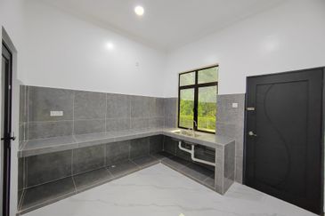 2 Unit Semi-D Setingkat di Kg. Pulau Manis, Kuala Terengganu sebelah SK Pulau Manis