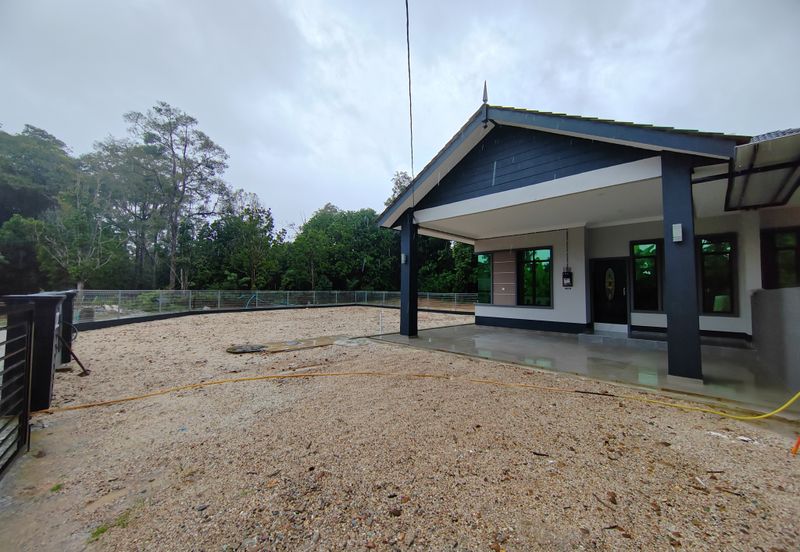 2 Unit Semi-D Setingkat di Kg. Pulau Manis, Kuala Terengganu sebelah SK Pulau Manis