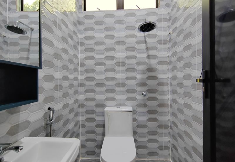 2 Unit Semi-D Setingkat di Kg. Pulau Manis, Kuala Terengganu sebelah SK Pulau Manis