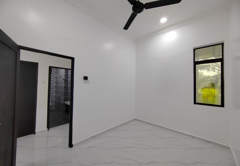 2 Unit Semi-D Setingkat di Kg. Pulau Manis, Kuala Terengganu sebelah SK Pulau Manis