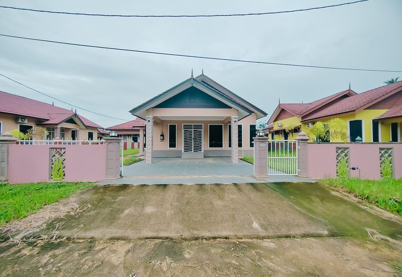 𝐑𝐔𝐌𝐀𝐇 𝐁𝐀𝐍𝐆𝐋𝐎 𝐒𝐄𝐓𝐈𝐍𝐆𝐊𝐀𝐓 𝐃𝐈 𝐁𝐈𝐍𝐉𝐀𝐈 𝐑𝐄𝐍𝐃𝐀𝐇 , 𝐁𝐔𝐊𝐈𝐓 𝐏𝐀𝐘𝐎𝐍𝐆, 𝐌𝐀𝐑𝐀𝐍𝐆, 𝐓𝐄𝐑𝐄𝐍𝐆𝐆𝐀𝐍𝐔