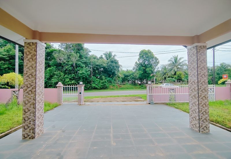 𝐑𝐔𝐌𝐀𝐇 𝐁𝐀𝐍𝐆𝐋𝐎 𝐒𝐄𝐓𝐈𝐍𝐆𝐊𝐀𝐓 𝐃𝐈 𝐁𝐈𝐍𝐉𝐀𝐈 𝐑𝐄𝐍𝐃𝐀𝐇 , 𝐁𝐔𝐊𝐈𝐓 𝐏𝐀𝐘𝐎𝐍𝐆, 𝐌𝐀𝐑𝐀𝐍𝐆, 𝐓𝐄𝐑𝐄𝐍𝐆𝐆𝐀𝐍𝐔