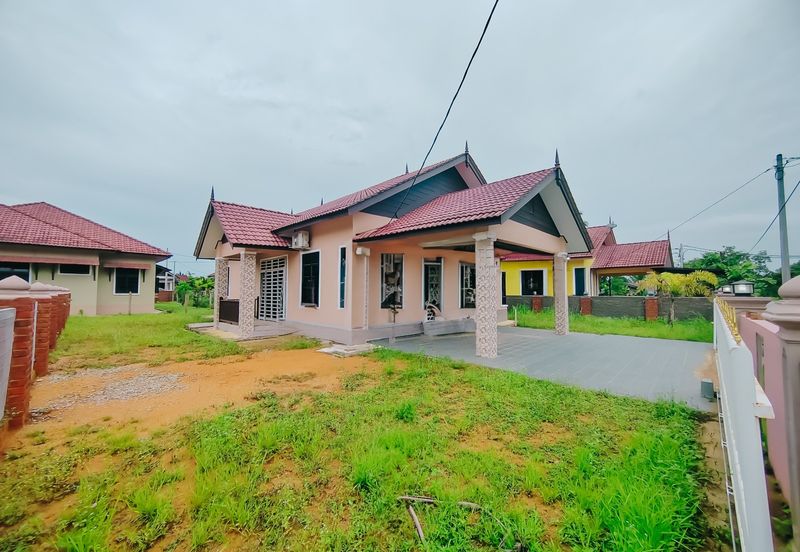 𝐑𝐔𝐌𝐀𝐇 𝐁𝐀𝐍𝐆𝐋𝐎 𝐒𝐄𝐓𝐈𝐍𝐆𝐊𝐀𝐓 𝐃𝐈 𝐁𝐈𝐍𝐉𝐀𝐈 𝐑𝐄𝐍𝐃𝐀𝐇 , 𝐁𝐔𝐊𝐈𝐓 𝐏𝐀𝐘𝐎𝐍𝐆, 𝐌𝐀𝐑𝐀𝐍𝐆, 𝐓𝐄𝐑𝐄𝐍𝐆𝐆𝐀𝐍𝐔