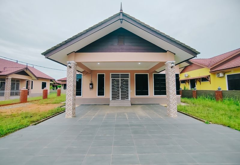 𝐑𝐔𝐌𝐀𝐇 𝐁𝐀𝐍𝐆𝐋𝐎 𝐒𝐄𝐓𝐈𝐍𝐆𝐊𝐀𝐓 𝐃𝐈 𝐁𝐈𝐍𝐉𝐀𝐈 𝐑𝐄𝐍𝐃𝐀𝐇 , 𝐁𝐔𝐊𝐈𝐓 𝐏𝐀𝐘𝐎𝐍𝐆, 𝐌𝐀𝐑𝐀𝐍𝐆, 𝐓𝐄𝐑𝐄𝐍𝐆𝐆𝐀𝐍𝐔