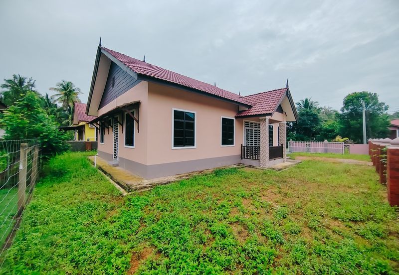 𝐑𝐔𝐌𝐀𝐇 𝐁𝐀𝐍𝐆𝐋𝐎 𝐒𝐄𝐓𝐈𝐍𝐆𝐊𝐀𝐓 𝐃𝐈 𝐁𝐈𝐍𝐉𝐀𝐈 𝐑𝐄𝐍𝐃𝐀𝐇 , 𝐁𝐔𝐊𝐈𝐓 𝐏𝐀𝐘𝐎𝐍𝐆, 𝐌𝐀𝐑𝐀𝐍𝐆, 𝐓𝐄𝐑𝐄𝐍𝐆𝐆𝐀𝐍𝐔