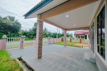 𝐑𝐔𝐌𝐀𝐇 𝐁𝐀𝐍𝐆𝐋𝐎 𝐒𝐄𝐓𝐈𝐍𝐆𝐊𝐀𝐓 𝐃𝐈 𝐁𝐈𝐍𝐉𝐀𝐈 𝐑𝐄𝐍𝐃𝐀𝐇 , 𝐁𝐔𝐊𝐈𝐓 𝐏𝐀𝐘𝐎𝐍𝐆, 𝐌𝐀𝐑𝐀𝐍𝐆, 𝐓𝐄𝐑𝐄𝐍𝐆𝐆𝐀𝐍𝐔