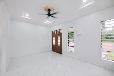 𝐑𝐔𝐌𝐀𝐇 𝐁𝐀𝐍𝐆𝐋𝐎 𝐒𝐄𝐓𝐈𝐍𝐆𝐊𝐀𝐓 𝐃𝐈 𝐁𝐈𝐍𝐉𝐀𝐈 𝐑𝐄𝐍𝐃𝐀𝐇 , 𝐁𝐔𝐊𝐈𝐓 𝐏𝐀𝐘𝐎𝐍𝐆, 𝐌𝐀𝐑𝐀𝐍𝐆, 𝐓𝐄𝐑𝐄𝐍𝐆𝐆𝐀𝐍𝐔