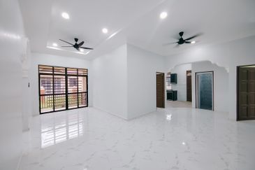 𝐑𝐔𝐌𝐀𝐇 𝐁𝐀𝐍𝐆𝐋𝐎 𝐒𝐄𝐓𝐈𝐍𝐆𝐊𝐀𝐓 𝐃𝐈 𝐁𝐈𝐍𝐉𝐀𝐈 𝐑𝐄𝐍𝐃𝐀𝐇 , 𝐁𝐔𝐊𝐈𝐓 𝐏𝐀𝐘𝐎𝐍𝐆, 𝐌𝐀𝐑𝐀𝐍𝐆, 𝐓𝐄𝐑𝐄𝐍𝐆𝐆𝐀𝐍𝐔