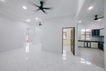 𝐑𝐔𝐌𝐀𝐇 𝐁𝐀𝐍𝐆𝐋𝐎 𝐒𝐄𝐓𝐈𝐍𝐆𝐊𝐀𝐓 𝐃𝐈 𝐁𝐈𝐍𝐉𝐀𝐈 𝐑𝐄𝐍𝐃𝐀𝐇 , 𝐁𝐔𝐊𝐈𝐓 𝐏𝐀𝐘𝐎𝐍𝐆, 𝐌𝐀𝐑𝐀𝐍𝐆, 𝐓𝐄𝐑𝐄𝐍𝐆𝐆𝐀𝐍𝐔