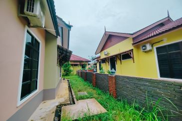 𝐑𝐔𝐌𝐀𝐇 𝐁𝐀𝐍𝐆𝐋𝐎 𝐒𝐄𝐓𝐈𝐍𝐆𝐊𝐀𝐓 𝐃𝐈 𝐁𝐈𝐍𝐉𝐀𝐈 𝐑𝐄𝐍𝐃𝐀𝐇 , 𝐁𝐔𝐊𝐈𝐓 𝐏𝐀𝐘𝐎𝐍𝐆, 𝐌𝐀𝐑𝐀𝐍𝐆, 𝐓𝐄𝐑𝐄𝐍𝐆𝐆𝐀𝐍𝐔