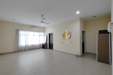 𝗥𝗨𝗠𝗔𝗛 𝗧𝗘𝗥𝗘𝗦 𝟮 𝗧𝗜𝗡𝗚𝗞𝗔𝗧 𝐈𝐍𝐓𝐄𝐑𝐌𝐄𝐃𝐈𝐀𝐓𝐄 𝗗𝗜 𝗧𝗔𝗠𝗔𝗡 𝗗𝗘𝗦𝗔 𝗬𝗧 𝗛𝗔𝗗𝗔𝗣𝗔𝗡 𝗦𝗧𝗔𝗗𝗜𝗨𝗠 𝗚𝗢𝗡𝗚 𝗕𝗔𝗗𝗔𝗞