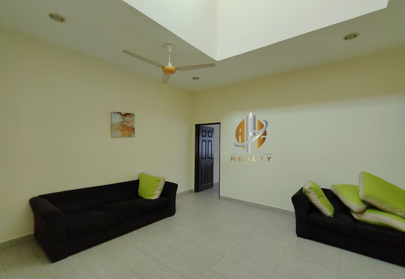 𝗥𝗨𝗠𝗔𝗛 𝗧𝗘𝗥𝗘𝗦 𝟮 𝗧𝗜𝗡𝗚𝗞𝗔𝗧 𝐈𝐍𝐓𝐄𝐑𝐌𝐄𝐃𝐈𝐀𝐓𝐄 𝗗𝗜 𝗧𝗔𝗠𝗔𝗡 𝗗𝗘𝗦𝗔 𝗬𝗧 𝗛𝗔𝗗𝗔𝗣𝗔𝗡 𝗦𝗧𝗔𝗗𝗜𝗨𝗠 𝗚𝗢𝗡𝗚 𝗕𝗔𝗗𝗔𝗞