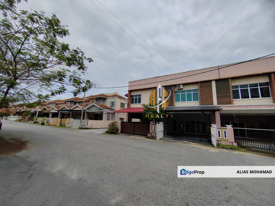 𝗥𝗨𝗠𝗔𝗛 𝗧𝗘𝗥𝗘𝗦 𝟮 𝗧𝗜𝗡𝗚𝗞𝗔𝗧 𝐈𝐍𝐓𝐄𝐑𝐌𝐄𝐃𝐈𝐀𝐓𝐄 𝗗𝗜 𝗧𝗔𝗠𝗔𝗡 𝗗𝗘𝗦𝗔 𝗬𝗧 𝗛𝗔𝗗𝗔𝗣𝗔𝗡 𝗦𝗧𝗔𝗗𝗜𝗨𝗠 𝗚𝗢𝗡𝗚 𝗕𝗔𝗗𝗔𝗞, Terengganu, 