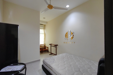 𝗥𝗨𝗠𝗔𝗛 𝗧𝗘𝗥𝗘𝗦 𝟮 𝗧𝗜𝗡𝗚𝗞𝗔𝗧 𝐈𝐍𝐓𝐄𝐑𝐌𝐄𝐃𝐈𝐀𝐓𝐄 𝗗𝗜 𝗧𝗔𝗠𝗔𝗡 𝗗𝗘𝗦𝗔 𝗬𝗧 𝗛𝗔𝗗𝗔𝗣𝗔𝗡 𝗦𝗧𝗔𝗗𝗜𝗨𝗠 𝗚𝗢𝗡𝗚 𝗕𝗔𝗗𝗔𝗞