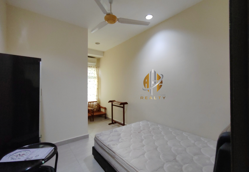 𝗥𝗨𝗠𝗔𝗛 𝗧𝗘𝗥𝗘𝗦 𝟮 𝗧𝗜𝗡𝗚𝗞𝗔𝗧 𝐈𝐍𝐓𝐄𝐑𝐌𝐄𝐃𝐈𝐀𝐓𝐄 𝗗𝗜 𝗧𝗔𝗠𝗔𝗡 𝗗𝗘𝗦𝗔 𝗬𝗧 𝗛𝗔𝗗𝗔𝗣𝗔𝗡 𝗦𝗧𝗔𝗗𝗜𝗨𝗠 𝗚𝗢𝗡𝗚 𝗕𝗔𝗗𝗔𝗞