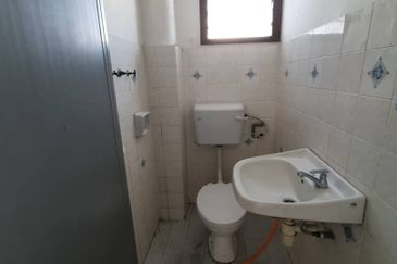 Subang Perdana Goodyear Court 9