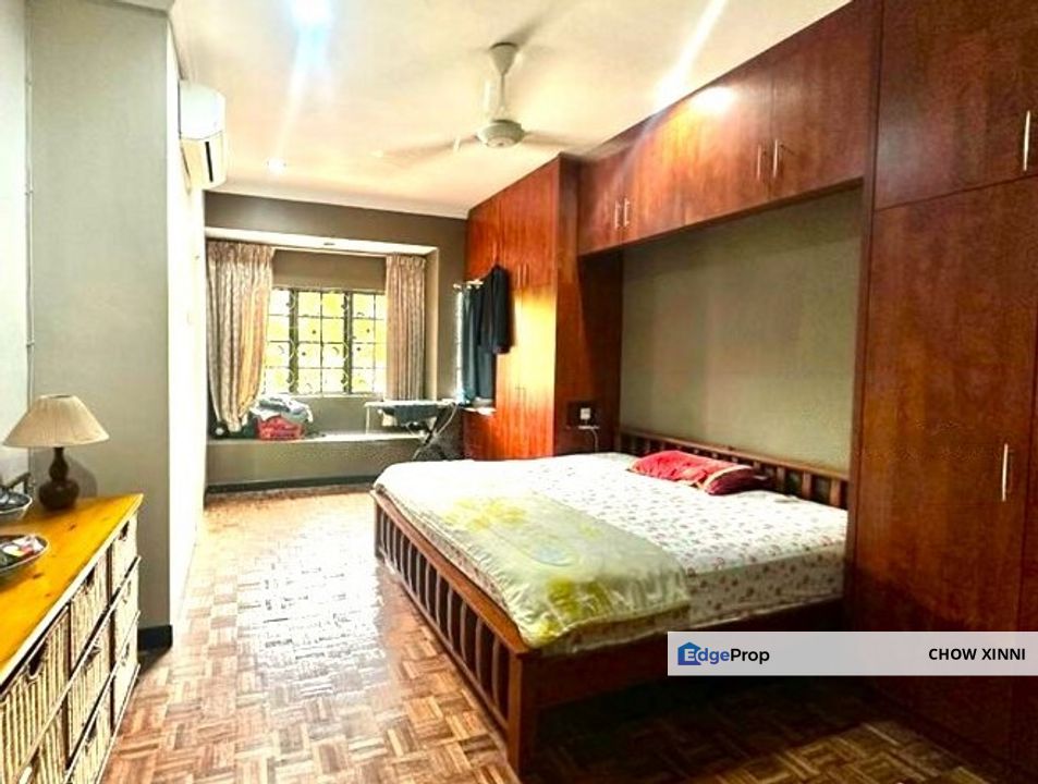 USJ 16 Double Storey for Sale- Facing Park!, Selangor, USJ