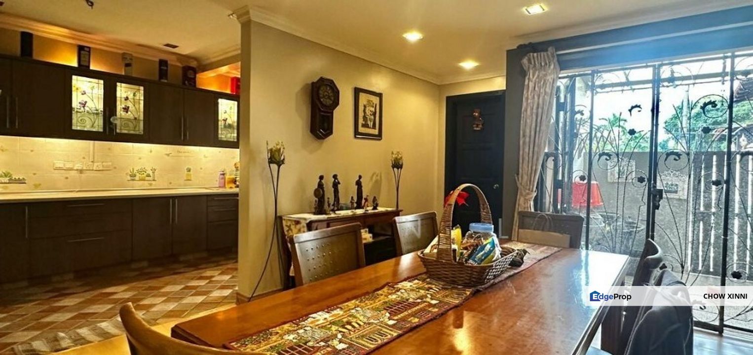 USJ 16 Double Storey for Sale- Facing Park!, Selangor, USJ